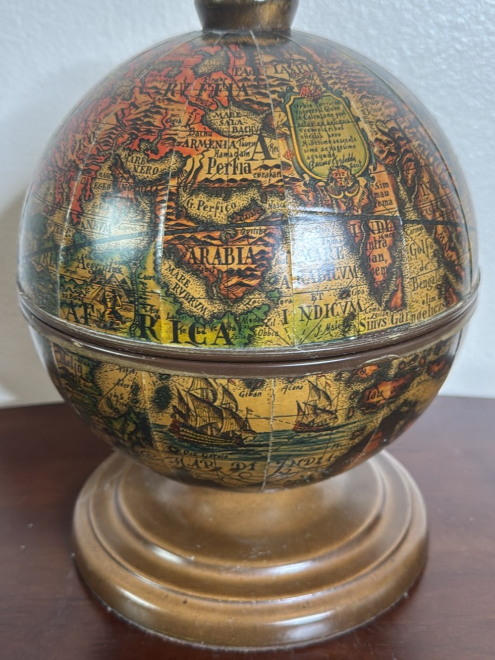 Vintage-Style Decorative Globe Bar in Gold and Brown